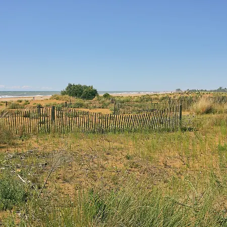 Beachside Tranquility In Our Flat In Апартаменти Бібіоне