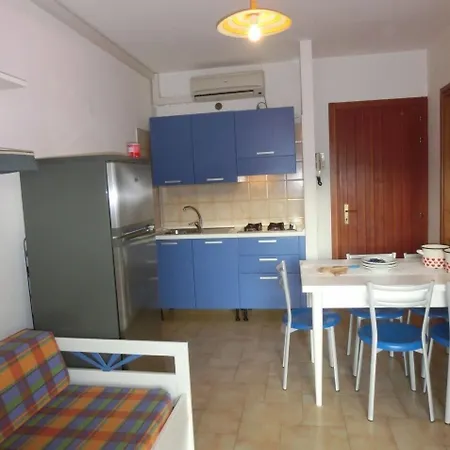 Beachside Tranquility In Our Flat In Lägenhet Bibione